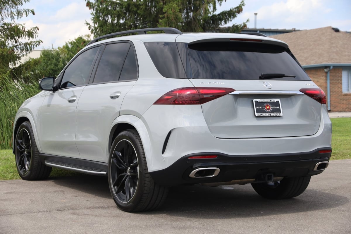 2024 Mercedes Benz GLE 580 4MATIC photo 3