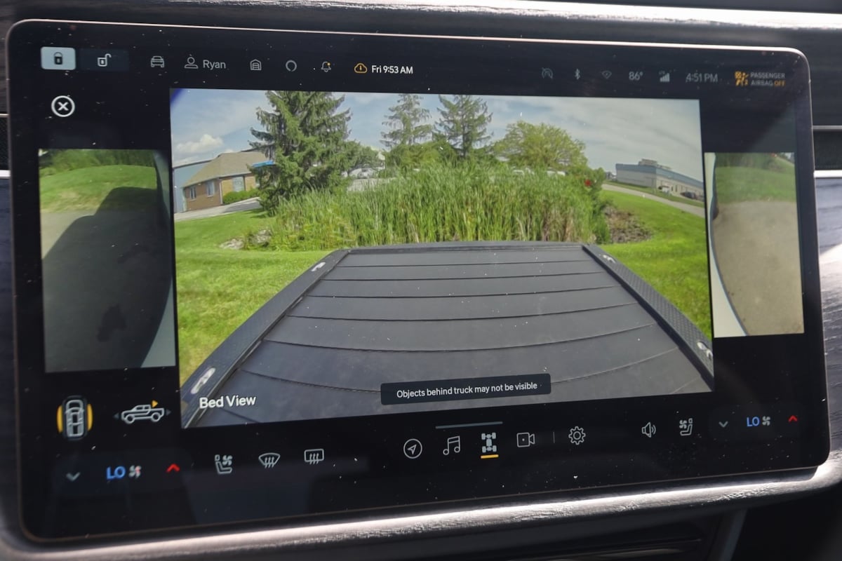 2022 Rivian R1T Adventure photo 8