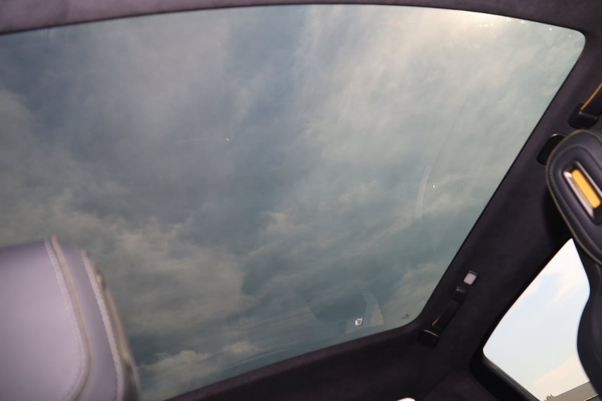 2022 Rivian R1T Adventure photo 9