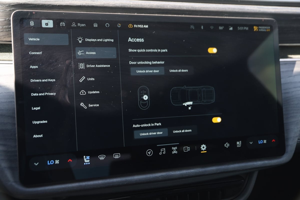 2022 Rivian R1T Adventure photo 36