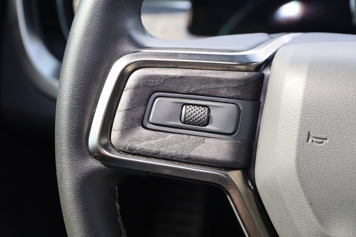 2022 Rivian R1T Adventure photo 39