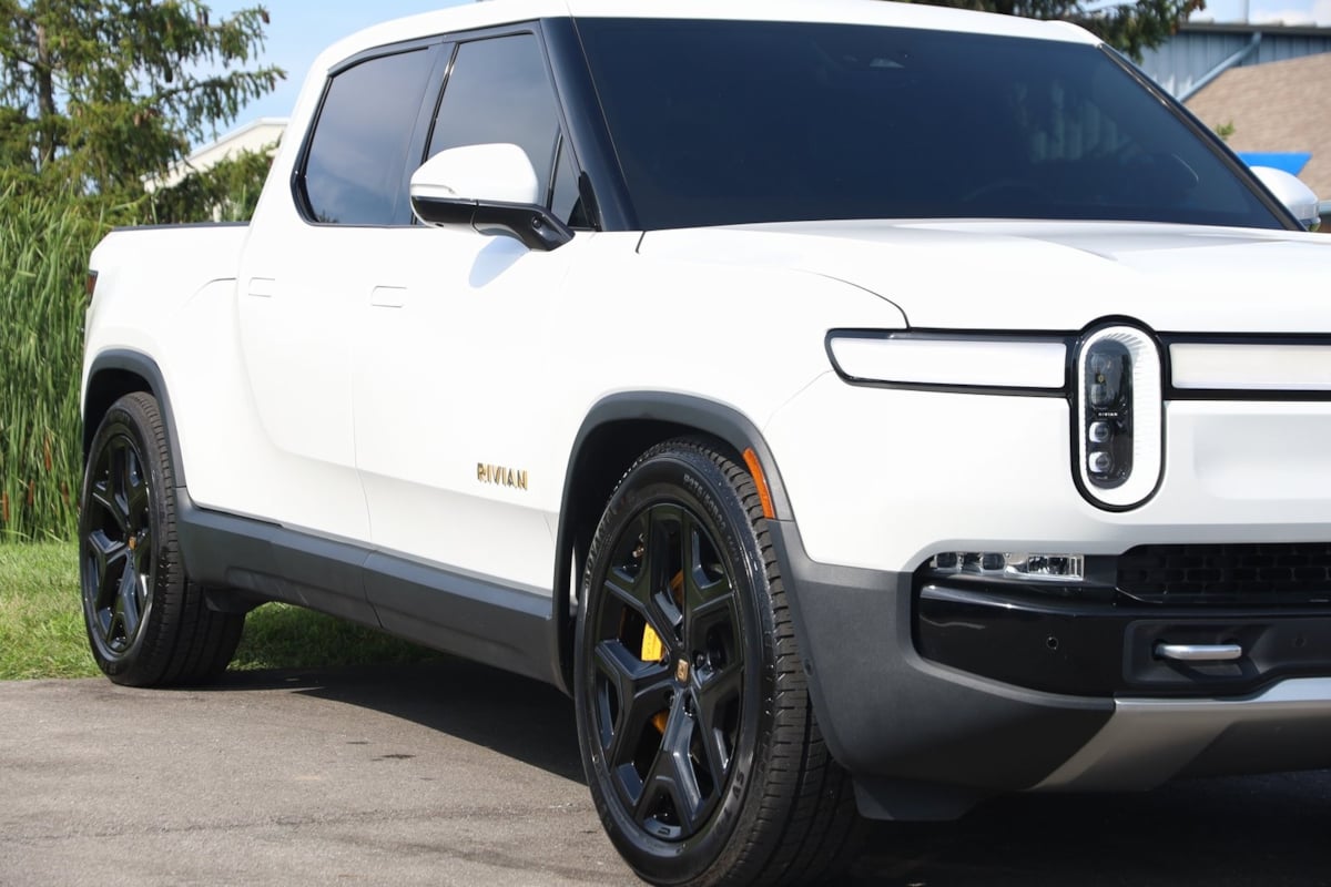 2022 Rivian R1T Adventure photo 44