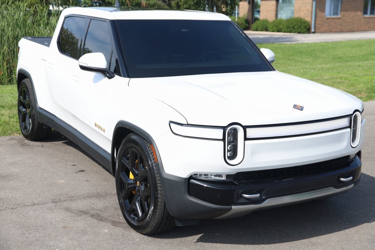 2022 Rivian R1T Adventure photo 45
