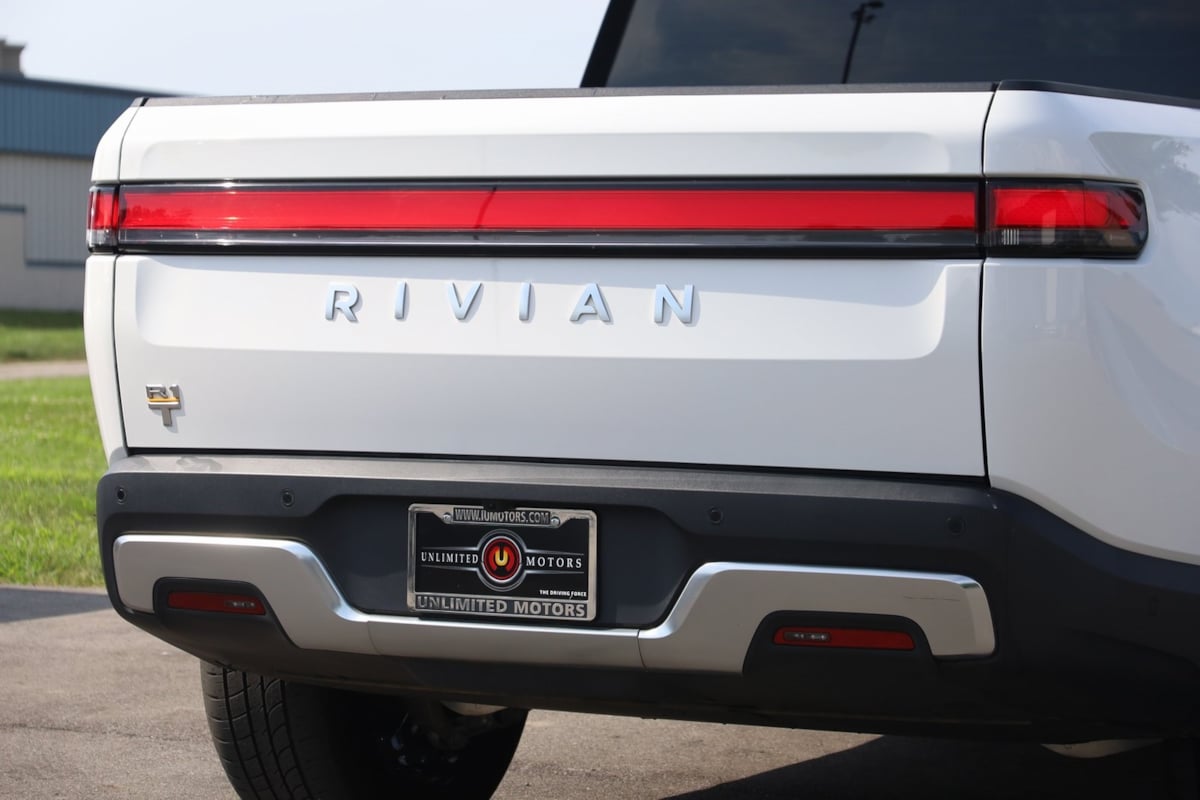 2022 Rivian R1T Adventure photo 51
