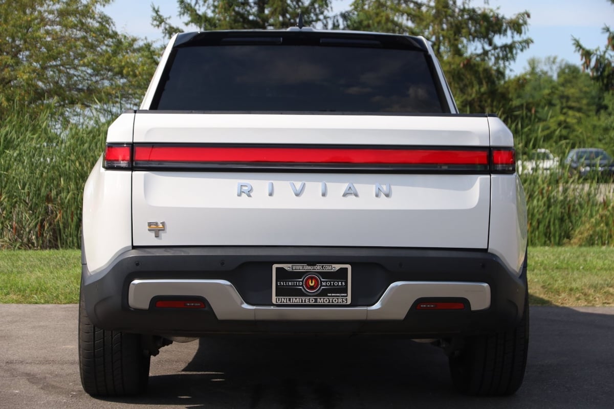 2022 Rivian R1T Adventure photo 55