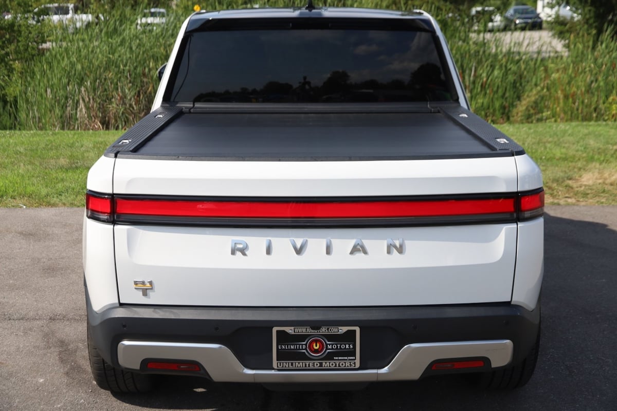 2022 Rivian R1T Adventure photo 56