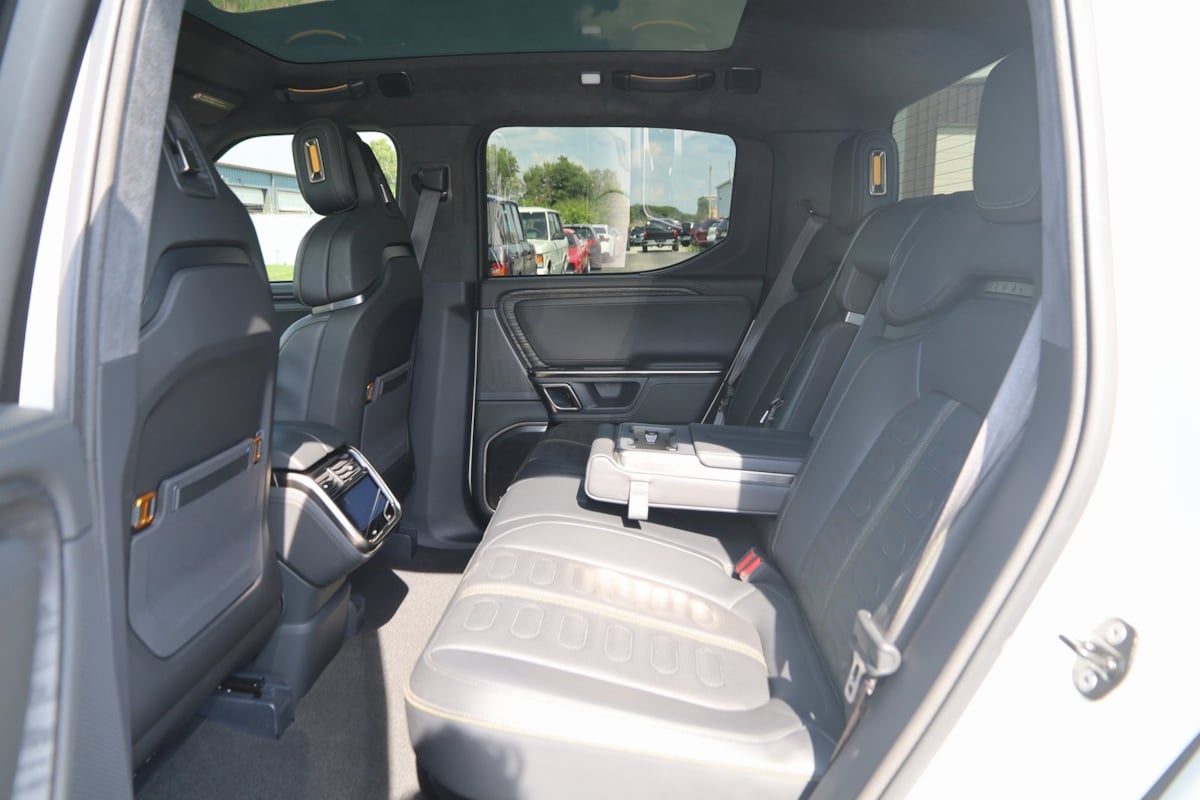 2022 Rivian R1T Adventure photo 58