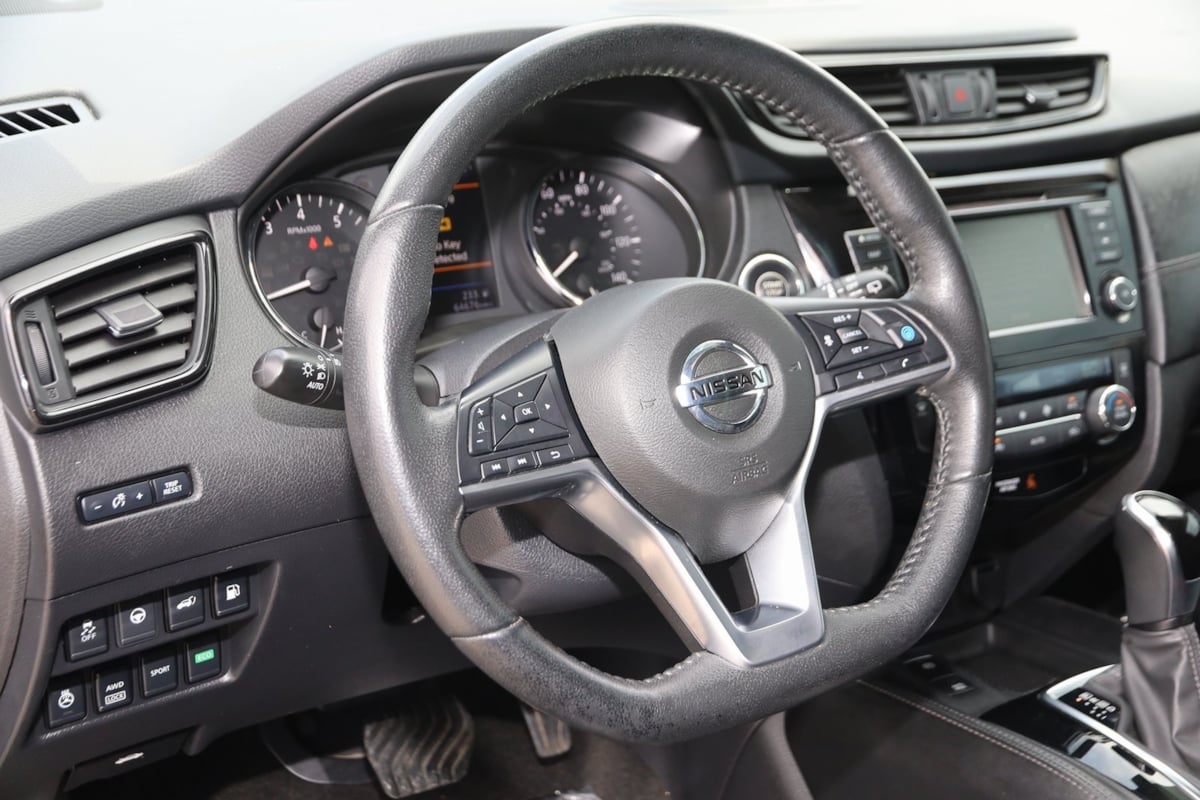 2020 Nissan Rogue SL photo 4