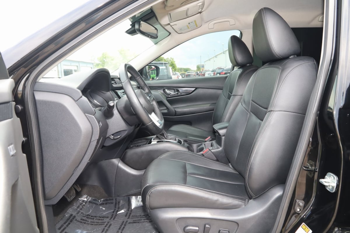 2020 Nissan Rogue SL photo 8