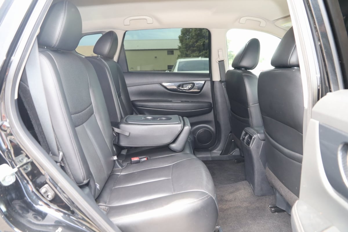 2020 Nissan Rogue SL photo 10