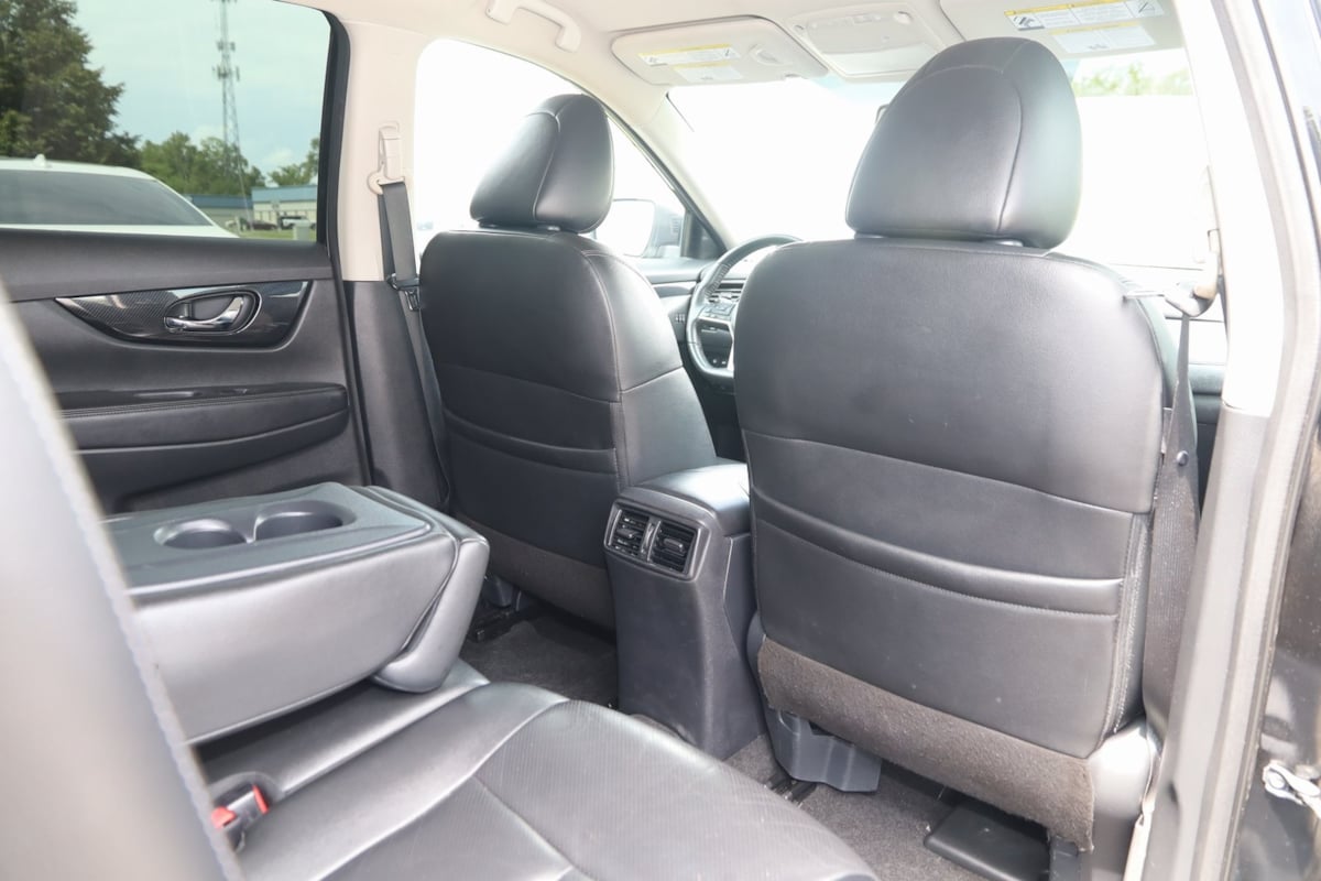 2020 Nissan Rogue SL photo 11