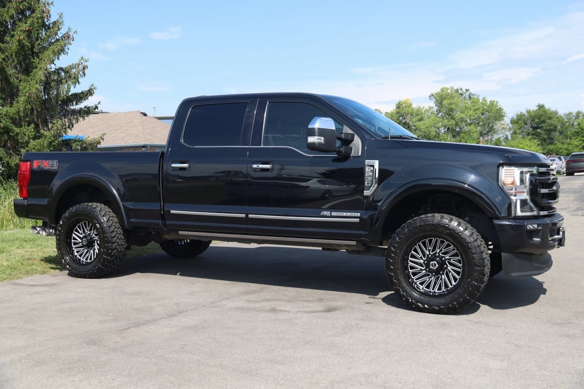 2021 Ford F-250 Platinum photo 2