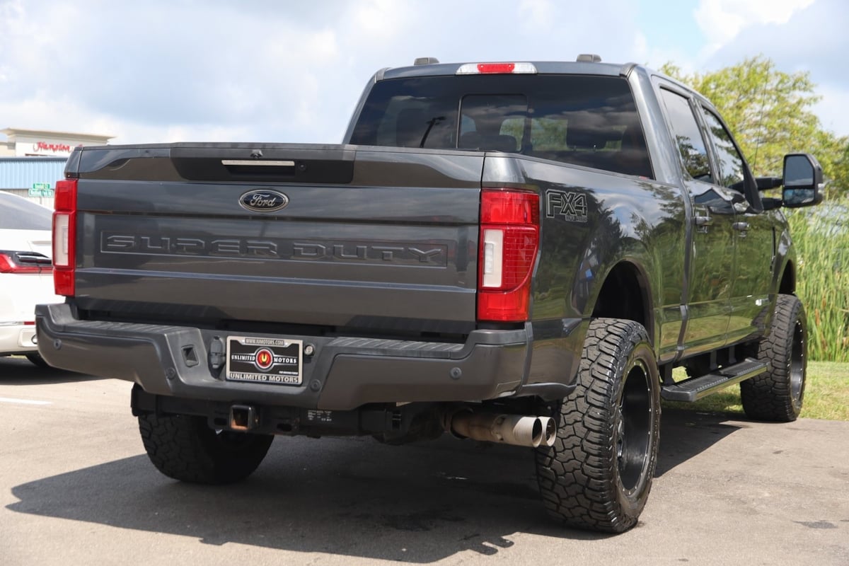 2020 Ford F-250 Lariat photo 2