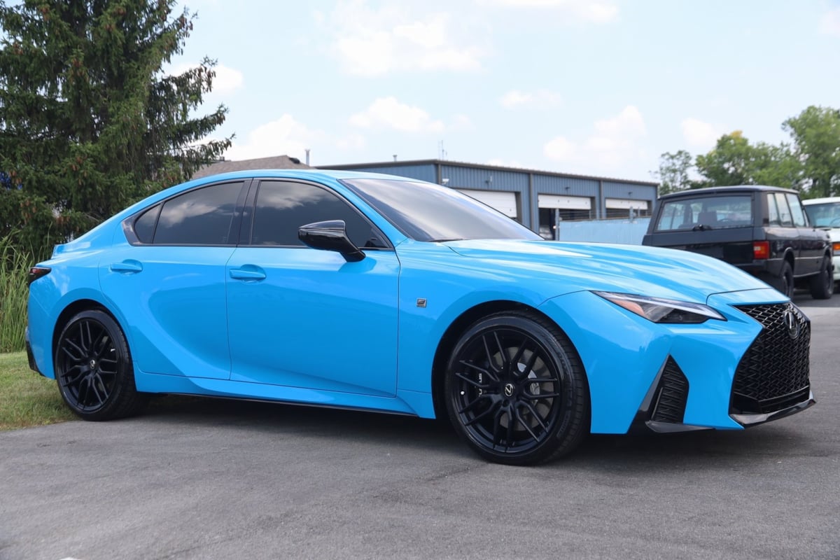 2024 Lexus IS 500 F SPORT Performance photo 2