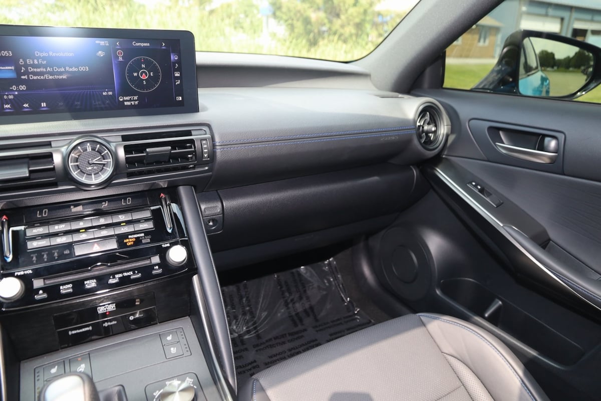 2024 Lexus IS 500 F SPORT Performance photo 36