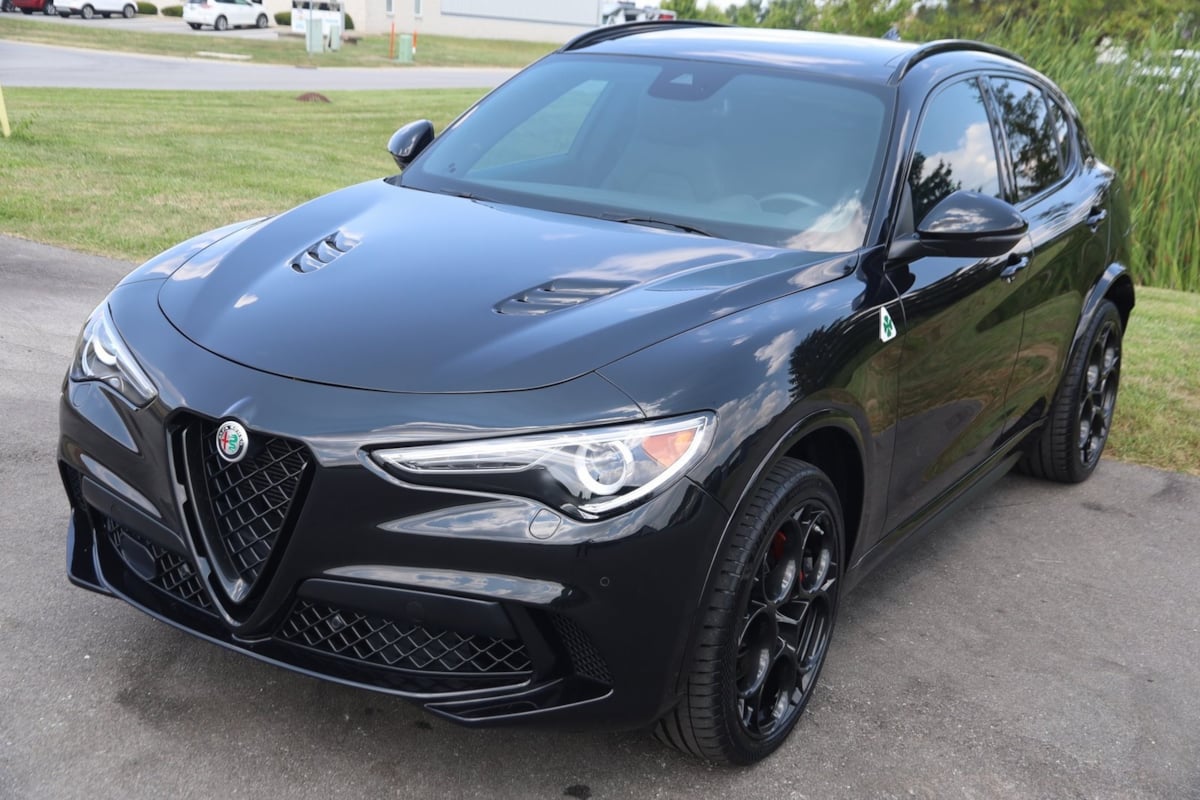 2023 Alfa Romeo Stelvio Quadrifoglio photo 23