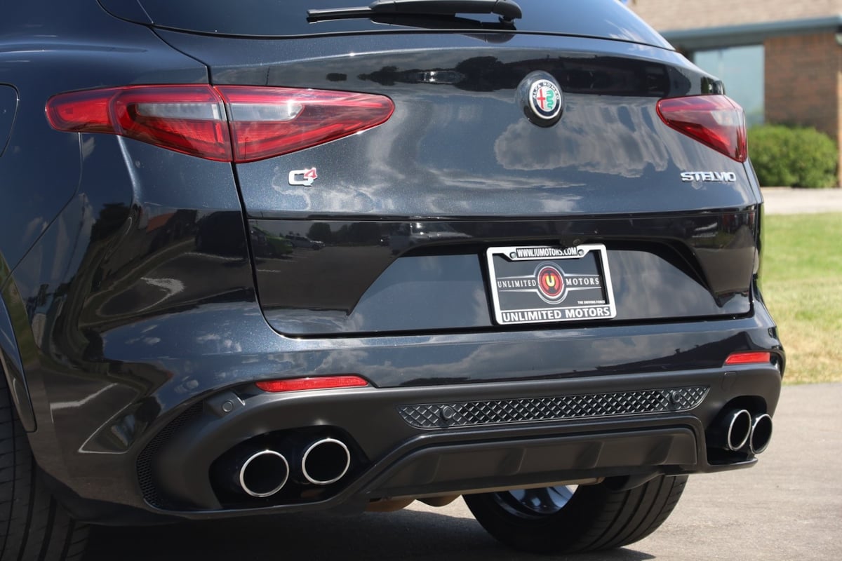 2023 Alfa Romeo Stelvio Quadrifoglio photo 24
