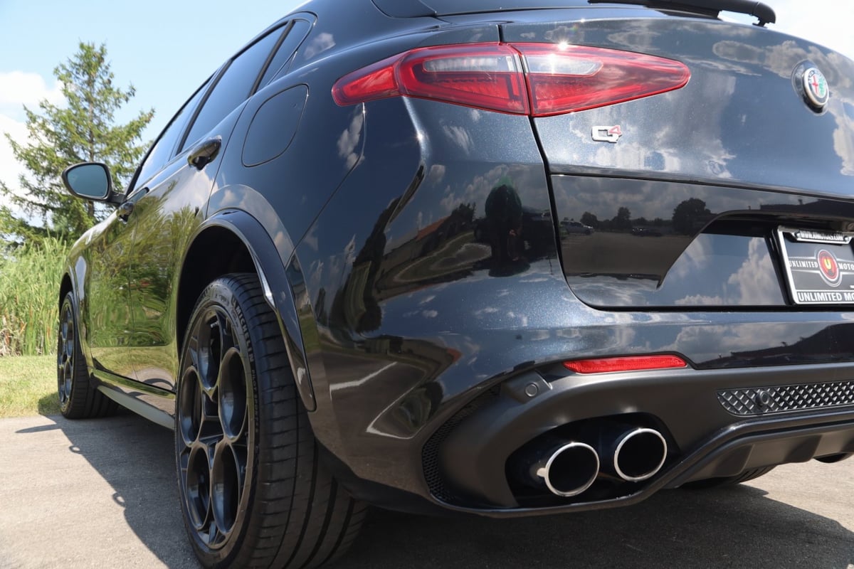 2023 Alfa Romeo Stelvio Quadrifoglio photo 27