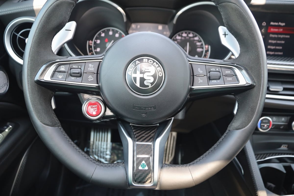 2023 Alfa Romeo Stelvio Quadrifoglio photo 51
