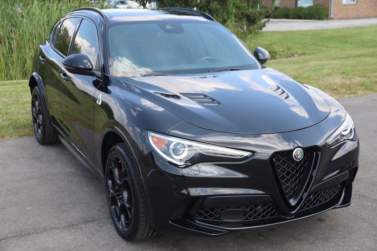 2023 Alfa Romeo Stelvio Quadrifoglio photo 56