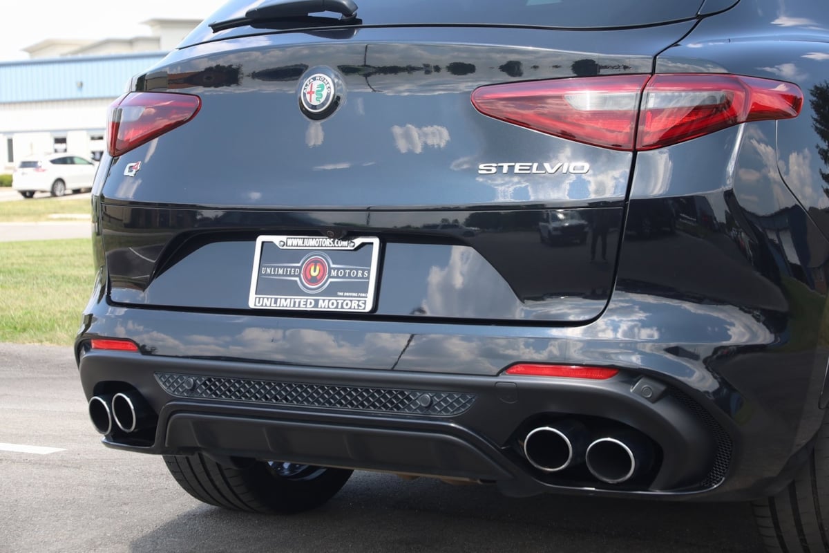 2023 Alfa Romeo Stelvio Quadrifoglio photo 63