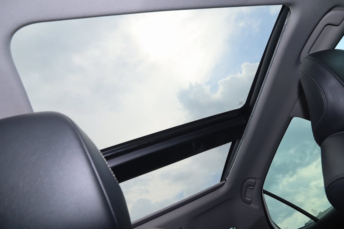 2023 Toyota Camry XSE photo 6