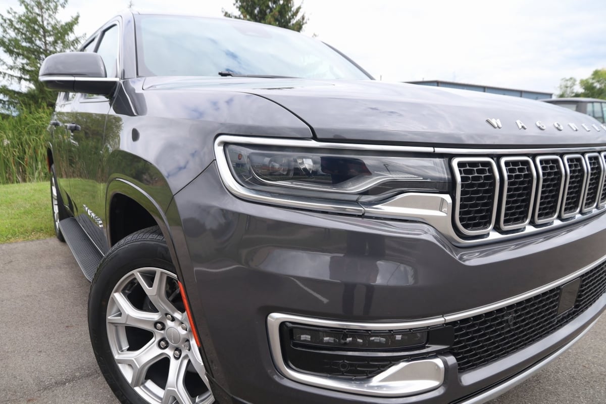 2022 Jeep Wagoneer Series II photo 13