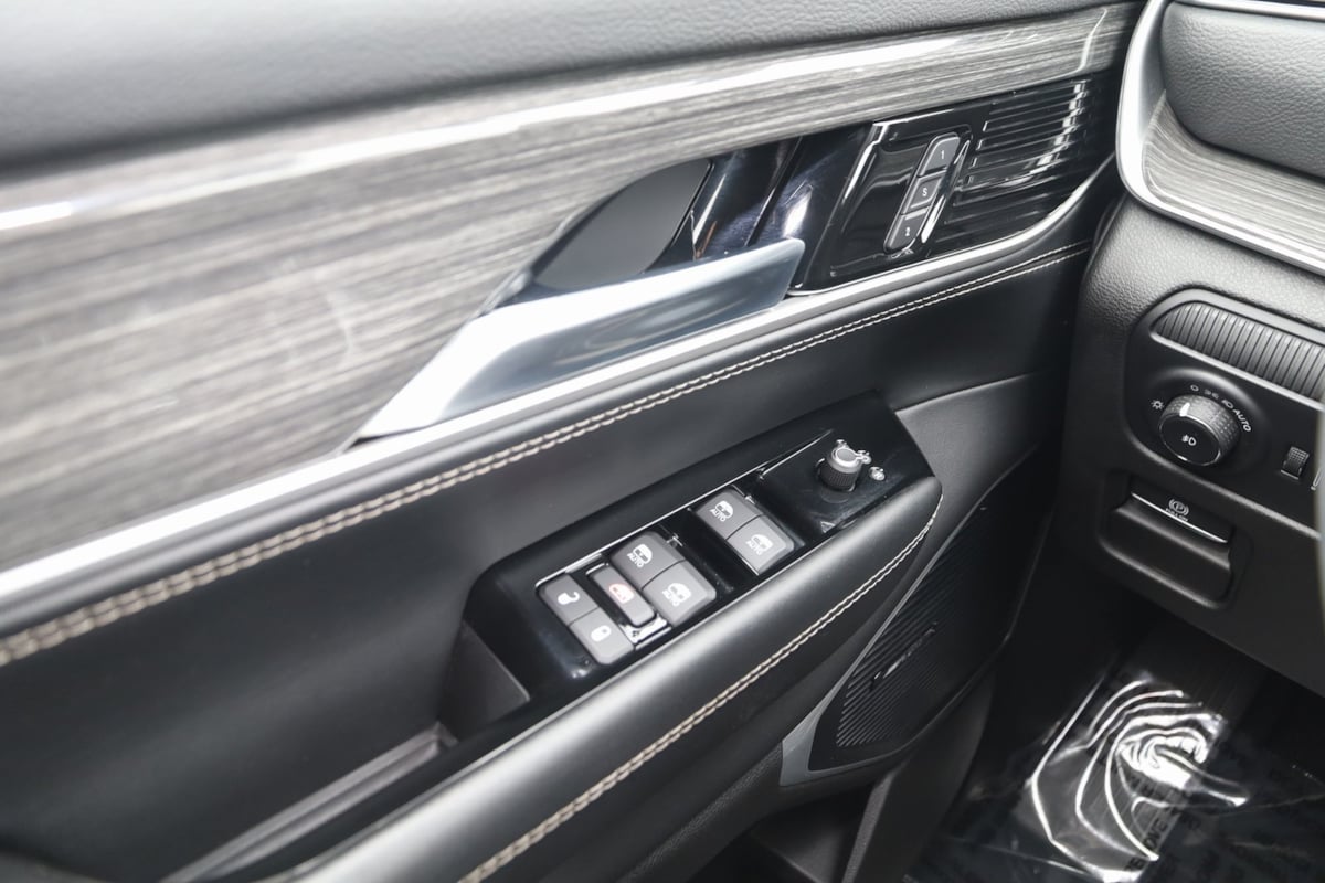 2022 Jeep Wagoneer Series II photo 30