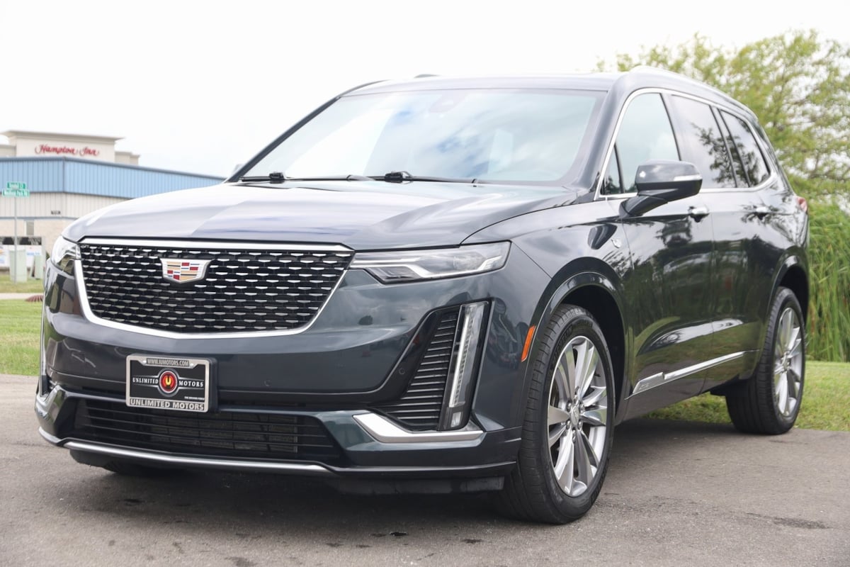 2023 Cadillac XT6 Premium Luxury photo 2