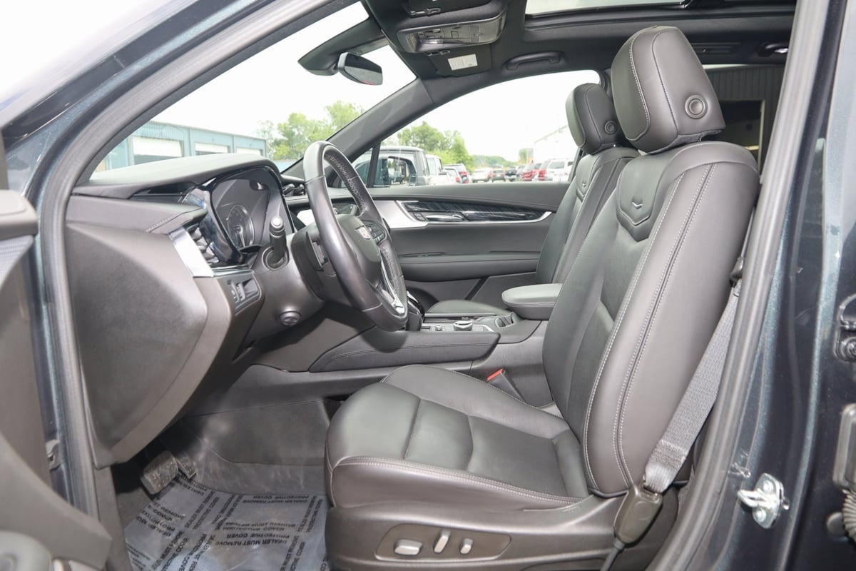 2023 Cadillac XT6 Premium Luxury photo 9