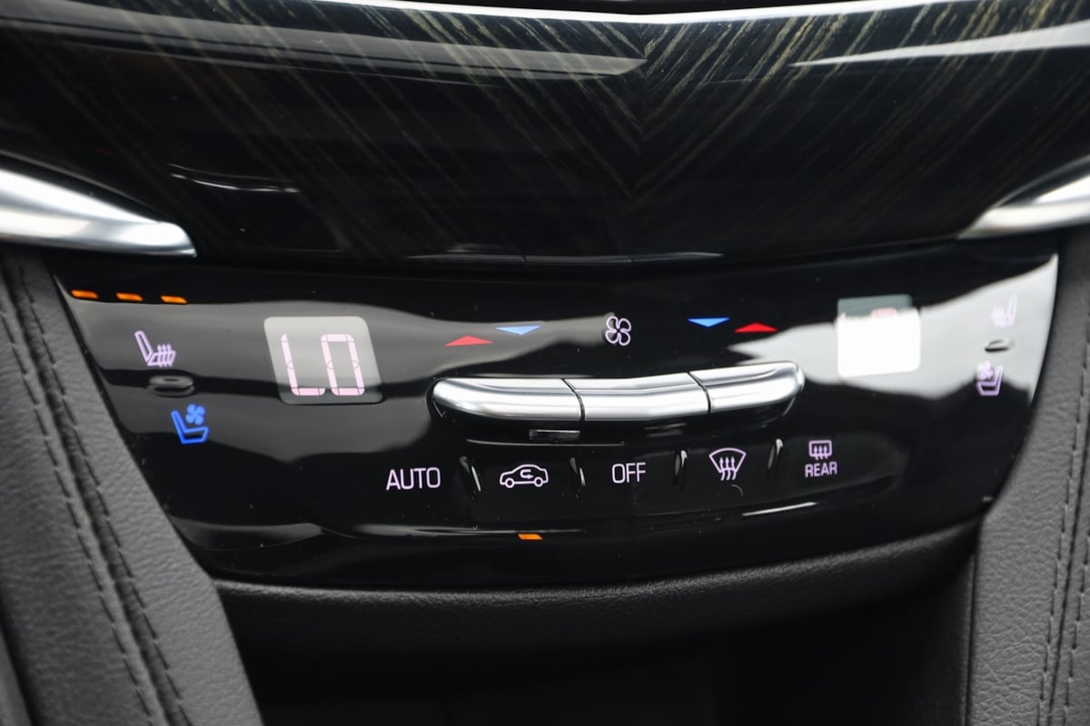 2023 Cadillac XT6 Premium Luxury photo 35