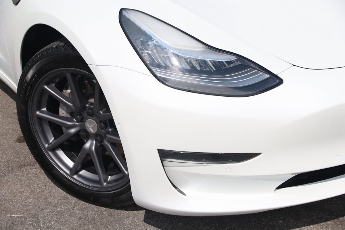 2020 Tesla Model 3 Long Range photo 12