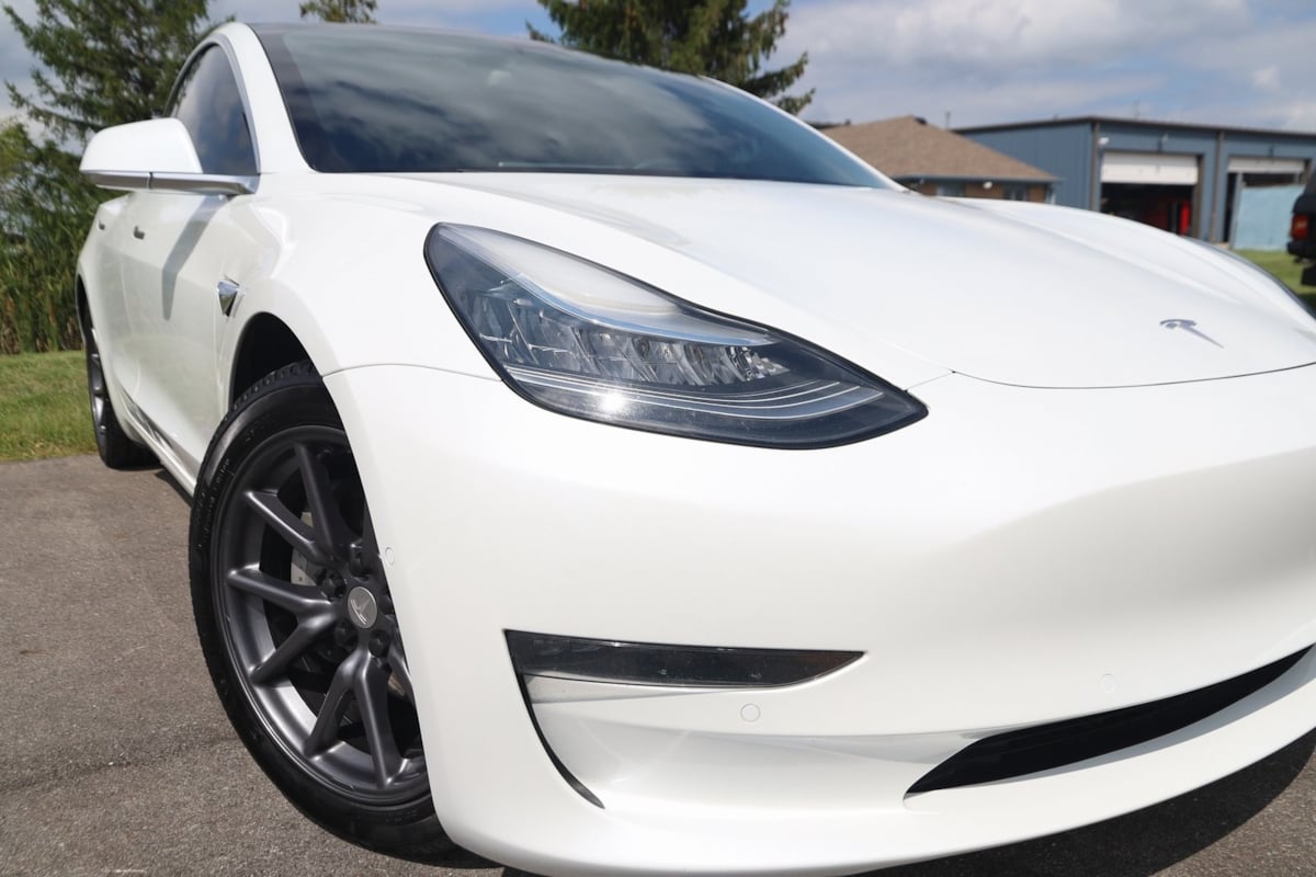 2020 Tesla Model 3 Long Range photo 13