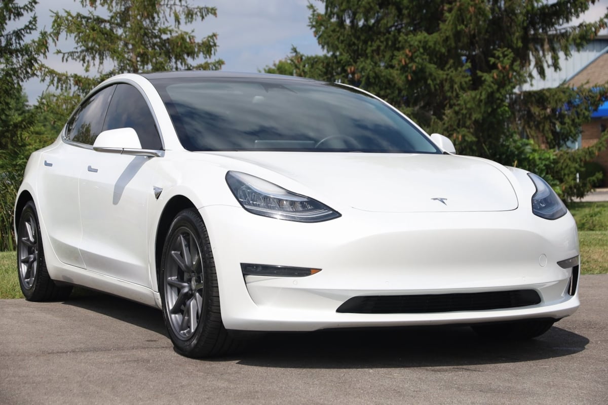 2020 Tesla Model 3 Long Range photo 16