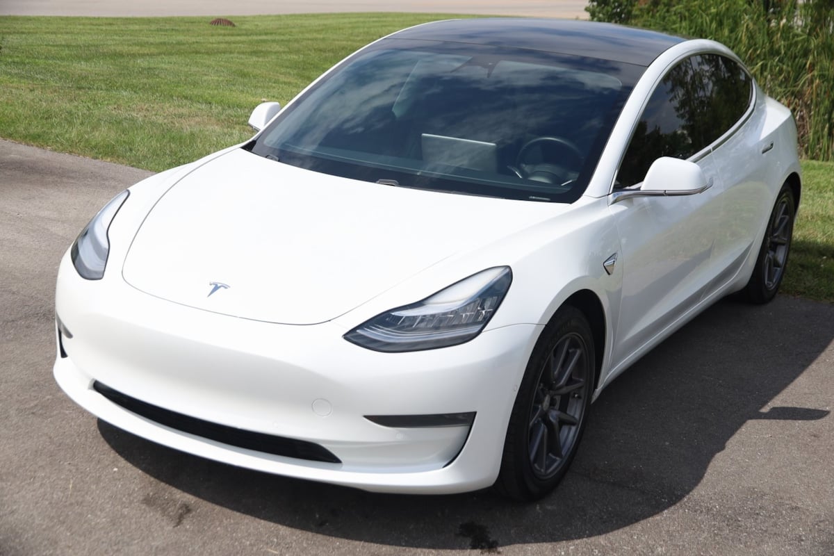 2020 Tesla Model 3 Long Range photo 17