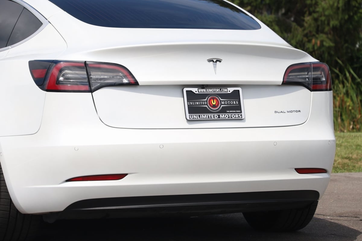 2020 Tesla Model 3 Long Range photo 18