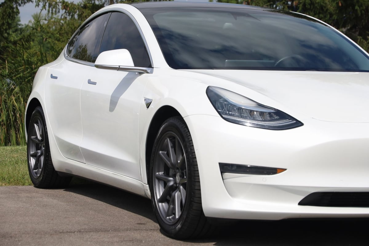 2020 Tesla Model 3 Long Range photo 39