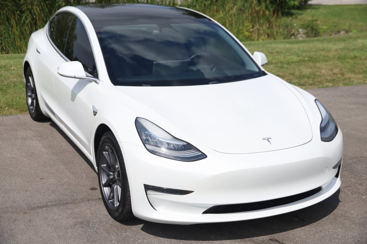2020 Tesla Model 3 Long Range photo 40