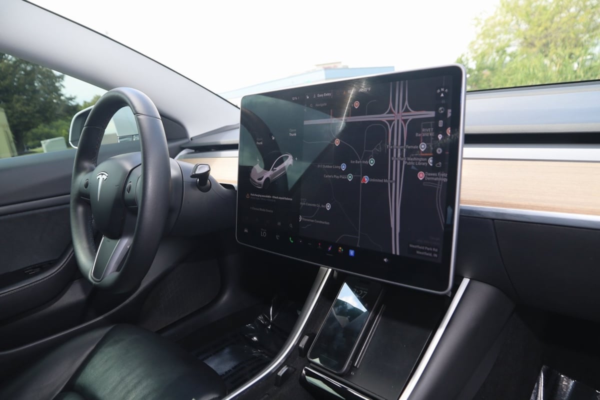 2020 Tesla Model 3 Long Range photo 43