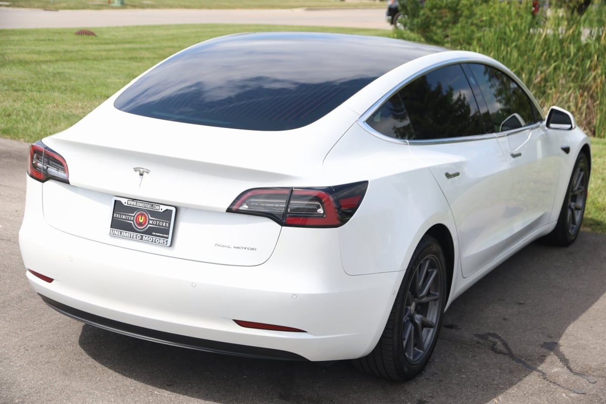 2020 Tesla Model 3 Long Range photo 48