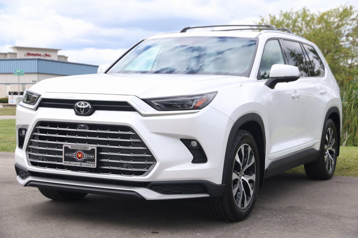 2024 Toyota Grand Highlander Hybrid MAX Limited photo 4