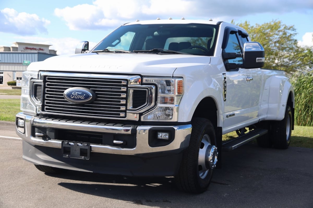 2022 Ford F-350 XLT photo 4