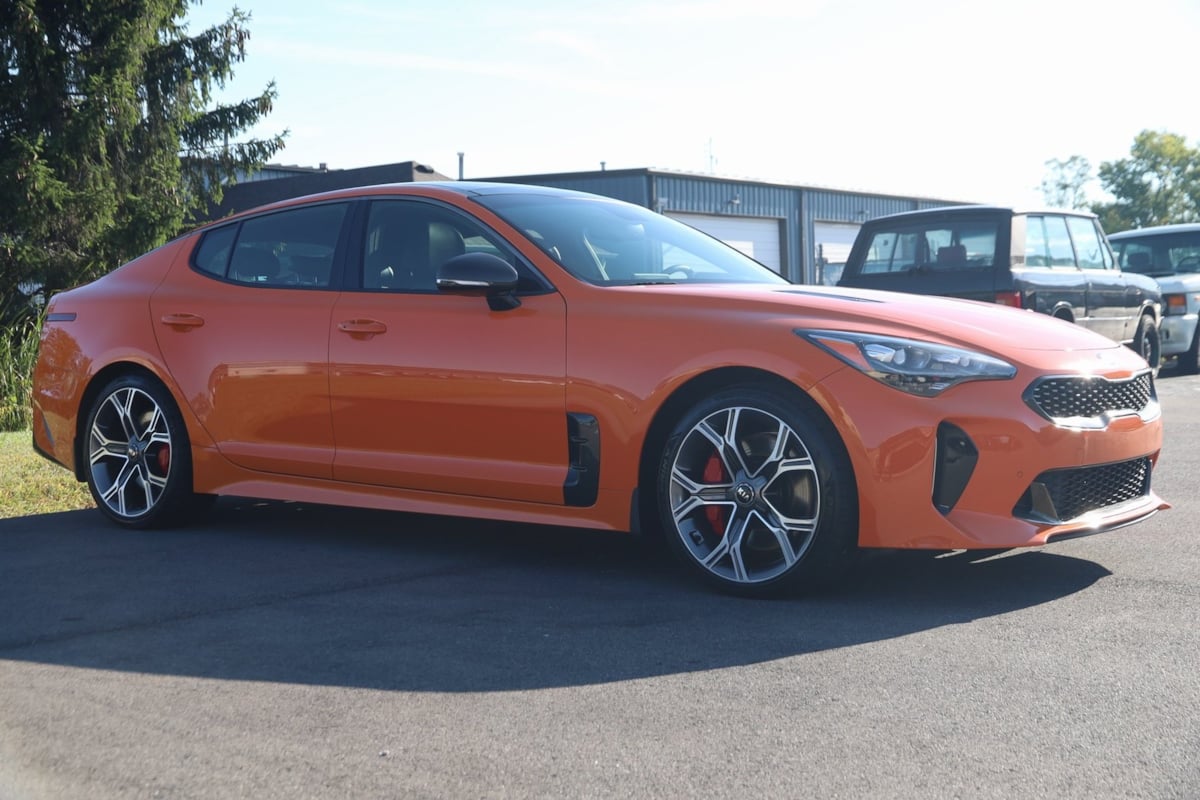 2019 Kia Stinger GT photo 2