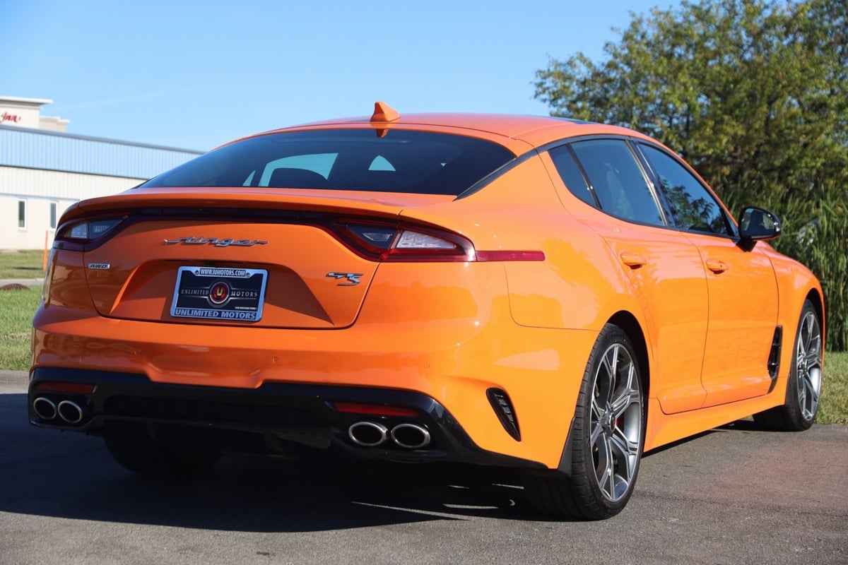 2019 Kia Stinger GT photo 3