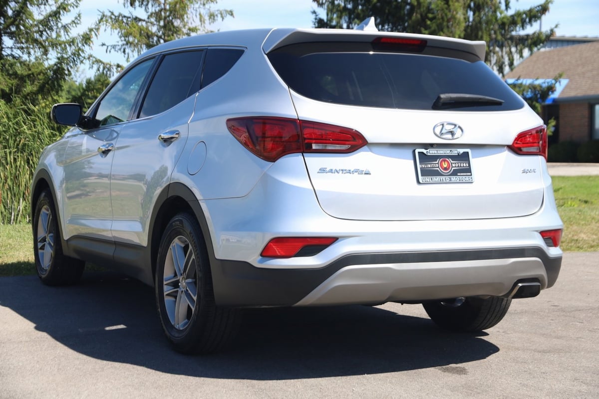 2017 Hyundai Santa Fe Sport Base photo 4