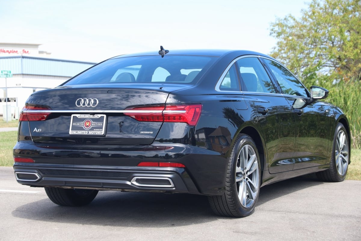 2022 Audi A6 Quattro Premium Plus photo 2