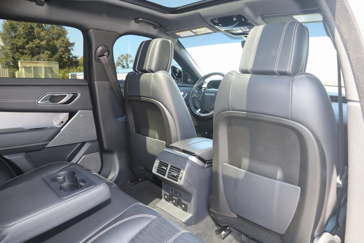 2020 Land Rover Range Rover Velar R-Dynamic HSE photo 4