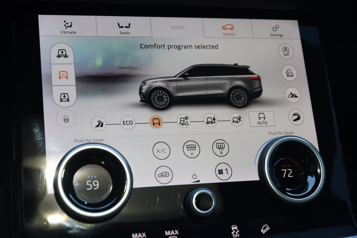 2020 Land Rover Range Rover Velar R-Dynamic HSE photo 28