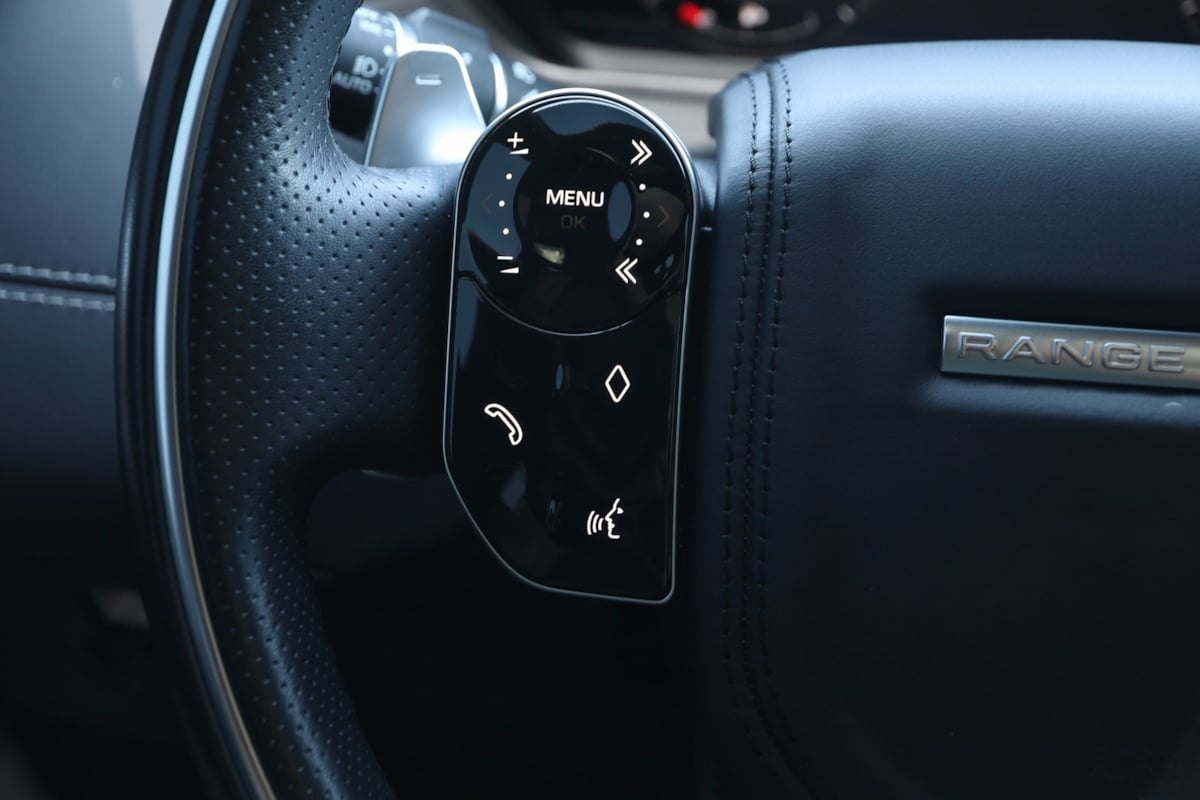 2020 Land Rover Range Rover Velar R-Dynamic HSE photo 34