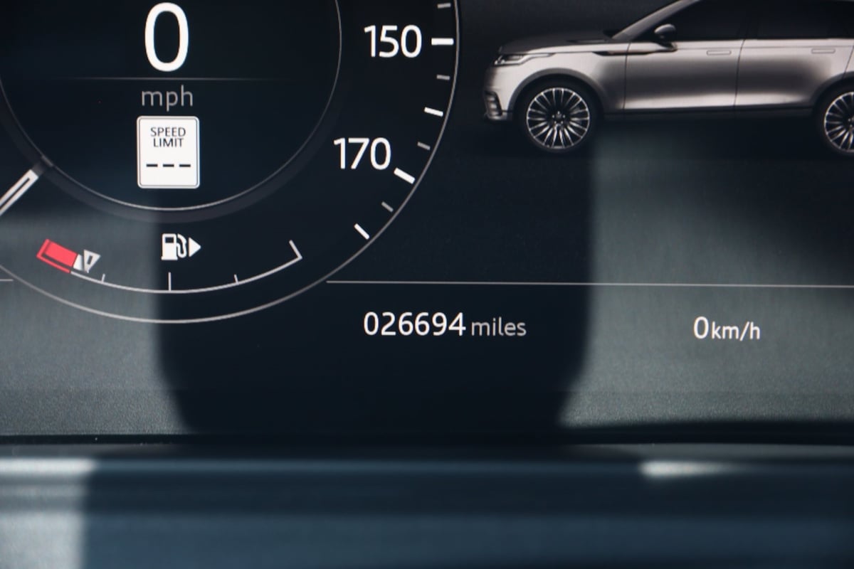 2020 Land Rover Range Rover Velar R-Dynamic HSE photo 38